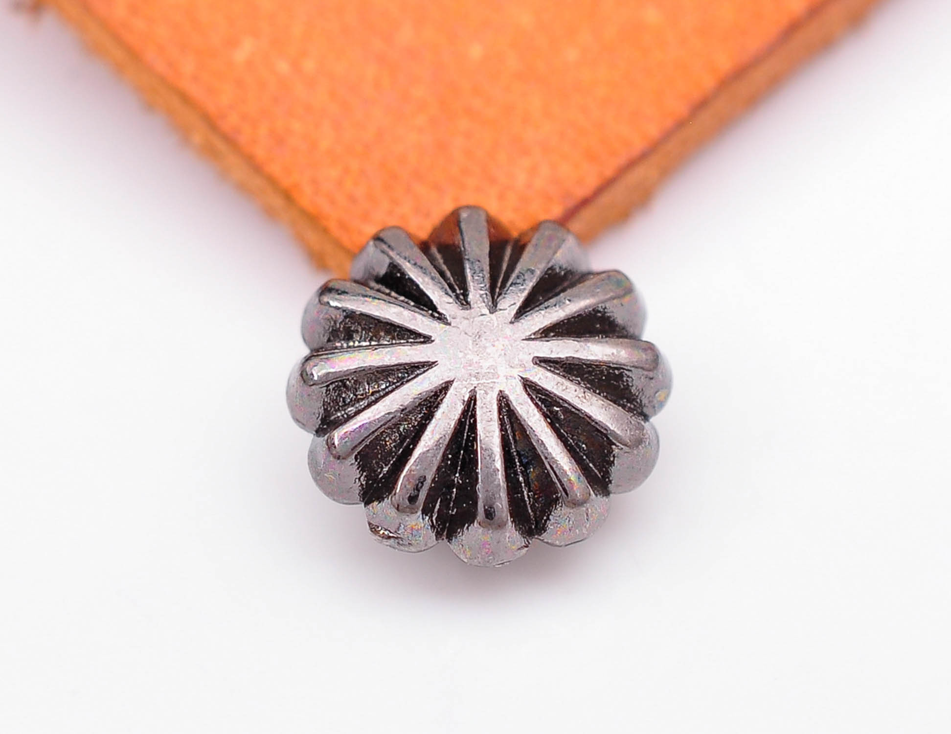 Leathercraft Japan - 10 pc 品質リトルファッション日本スタイルの花革ブレスレットコンチョ Screwback 財布装飾 10