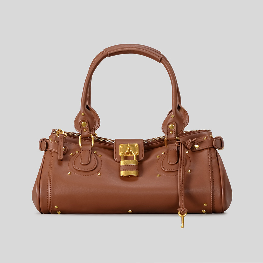 オリジナルニッチデザイン新作高品質レトロリベットボストンバイ - Leatherwork Rivets のレビューと価格