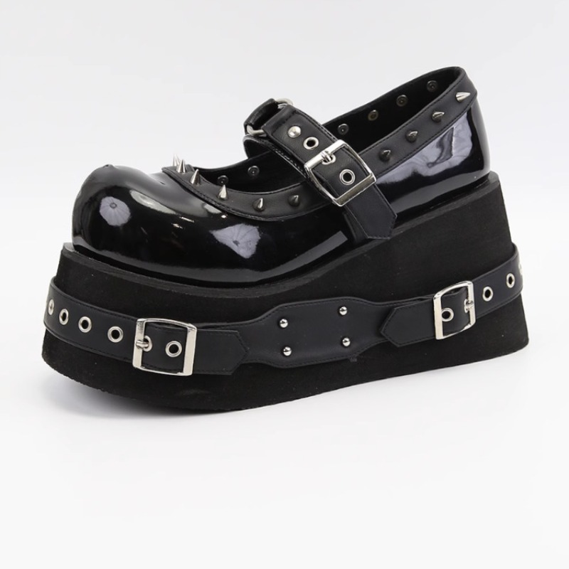 女性のための靴高められたリベットベルトバックルパンクローファ - Leatherwork Rivets のレビューと価格