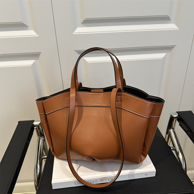 1個入り特別バッグ レディース大容量ファッションジョーカーシ - Leatherwork Rivets のレビューと価格